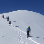 雪山登山とバックカントリースキーの違いは？　BCスキーの危険度